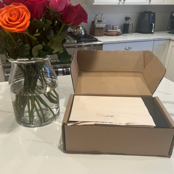 Brand new in box SJP by Sarah Jessica Parker Rampling 70 satin Pink and Red pump - Picture 11 of 11